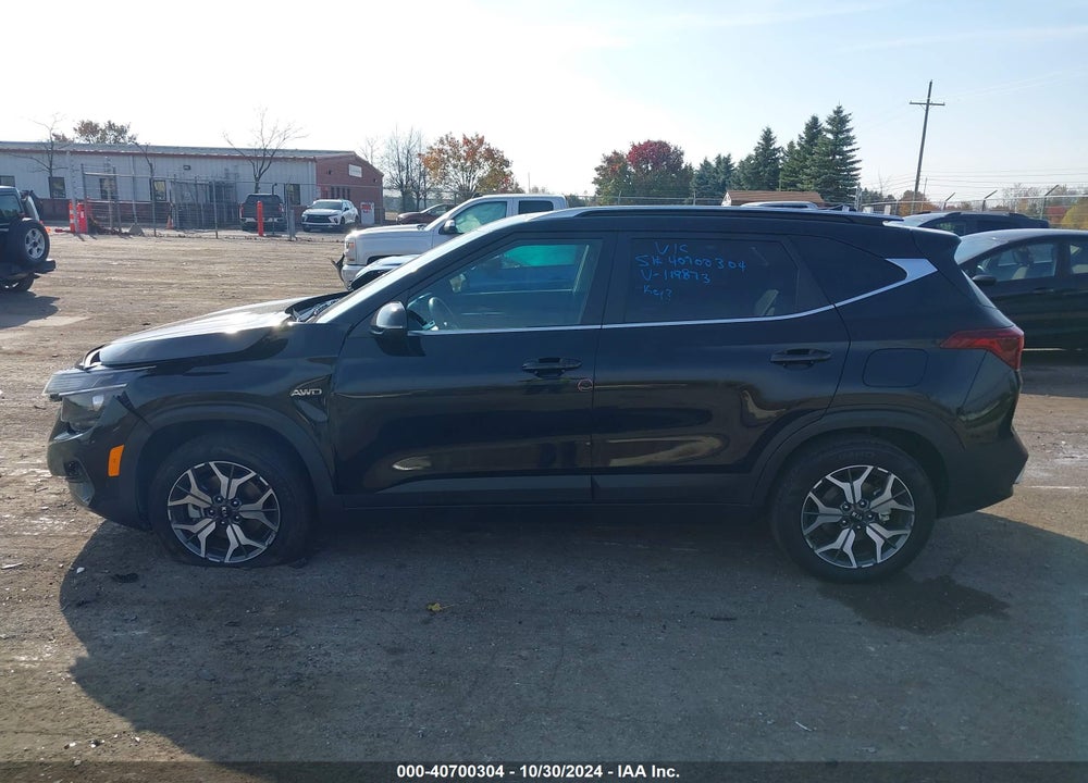 2021 KIA SELTOS EX VIN: KNDERCAA3M7119873