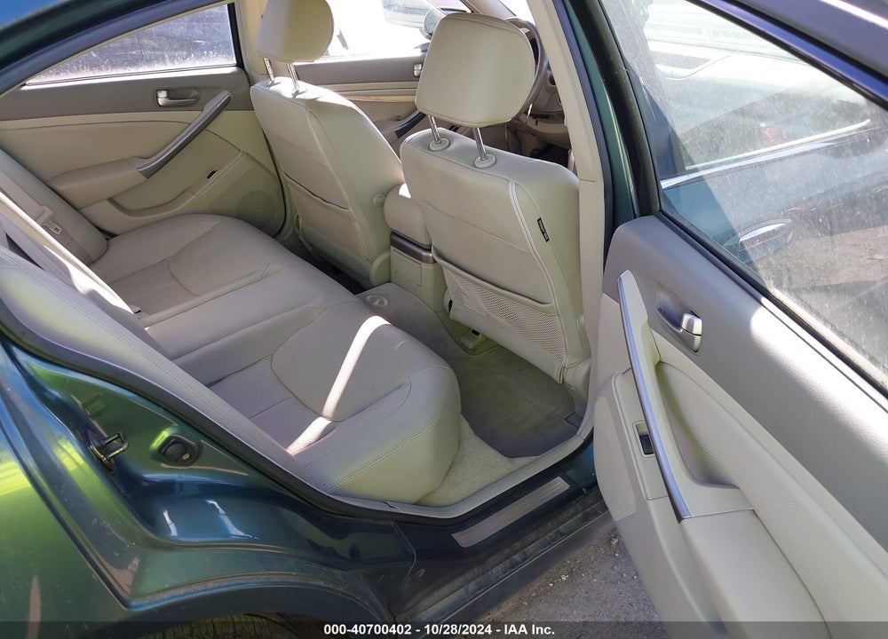 2003 INFINITI G35 LUXURY LEATHER VIN: JNKCV51E03M303328