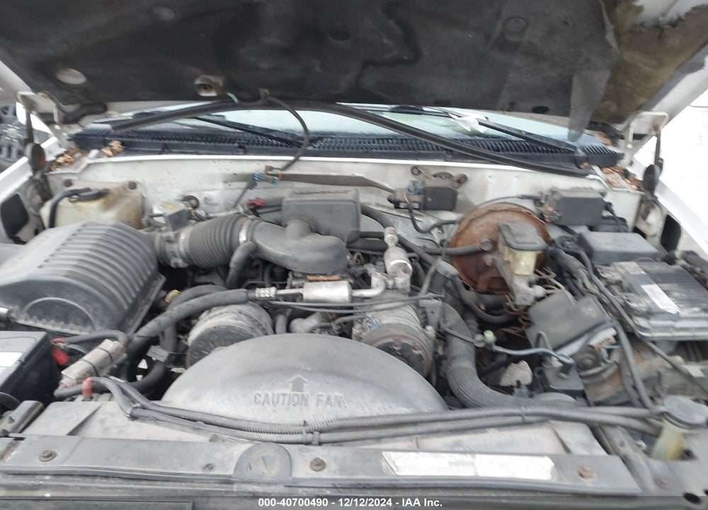 2000 CADILLAC ESCALADE STANDARD VIN: 1GYEK13R2YR127463