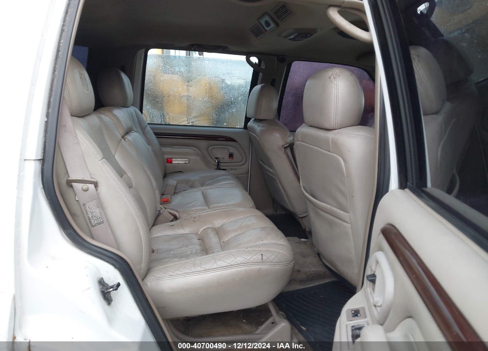 2000 CADILLAC ESCALADE STANDARD VIN: 1GYEK13R2YR127463
