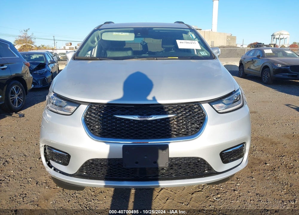 2022 CHRYSLER PACIFICA TOURING L VIN: 2C4RC1BG7NR160713