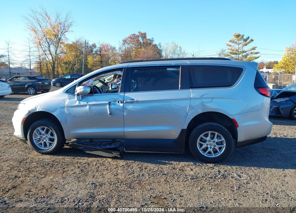 2022 CHRYSLER PACIFICA TOURING L VIN: 2C4RC1BG7NR160713