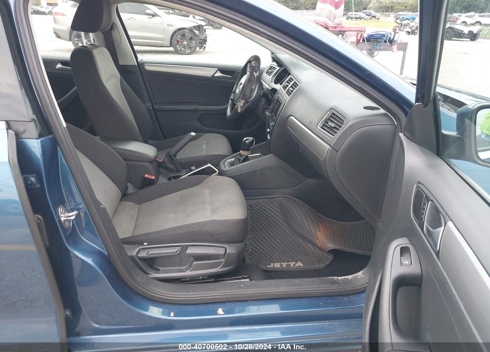 2017 VOLKSWAGEN JETTA VIN: 3VW2B7AJ6HM331383