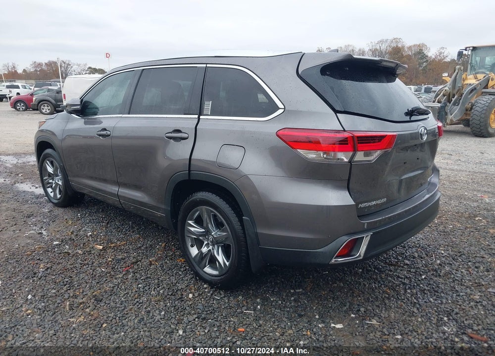 2018 TOYOTA HIGHLANDER LIMITED/PLATINUM VIN: 5TDDZRFH2JS861574