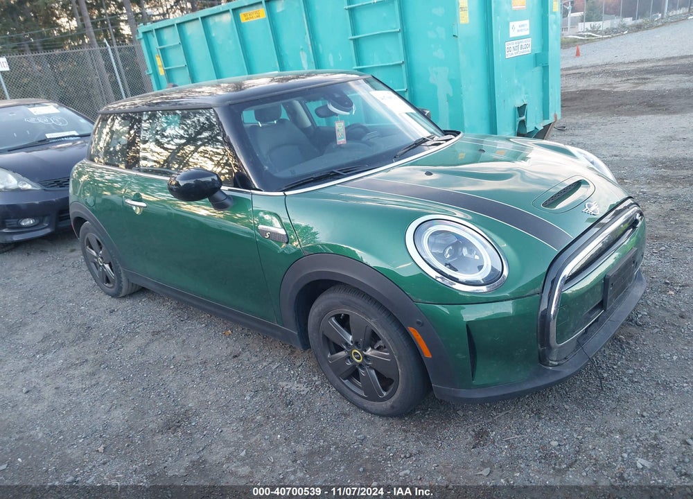 2022 MINI SE HARDTOP COOPER VIN: WMW13DJ03N2R54185