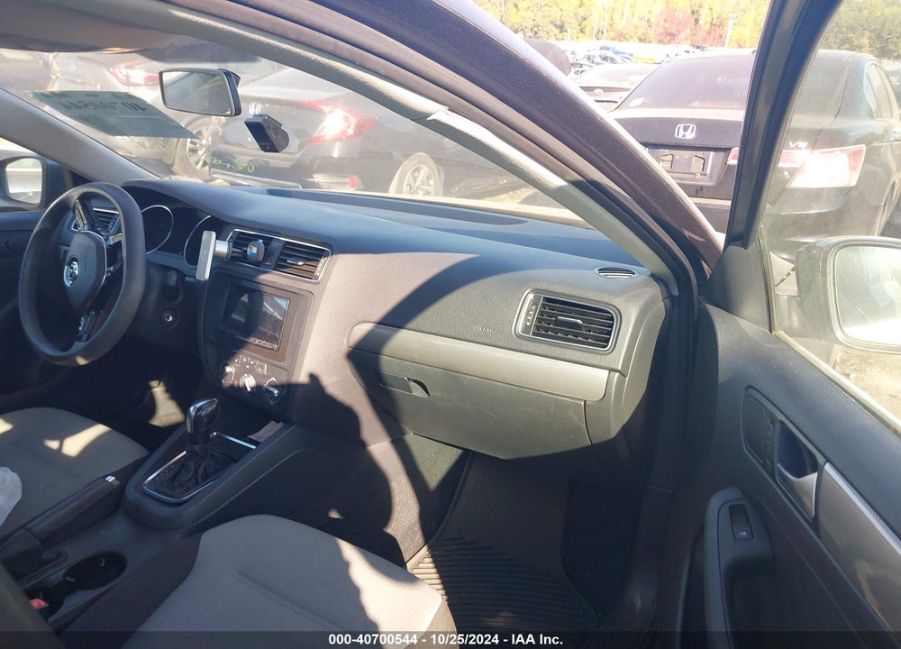 2017 VOLKSWAGEN JETTA 1.4T S VIN: 3VW2B7AJXHM301349