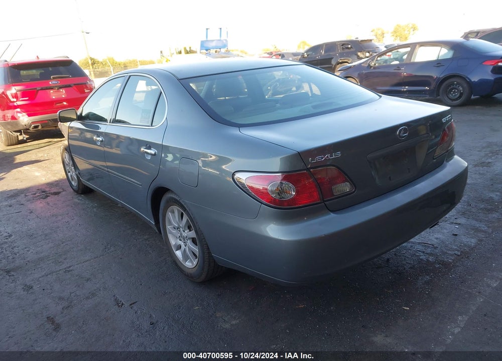 2002 LEXUS ES 300 VIN: JTHBF30G220047859