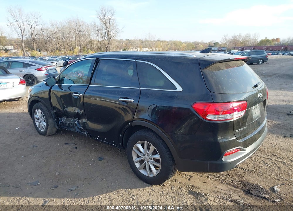 2017 KIA SORENTO 2.4L LX VIN: 5XYPGDA35HG237485