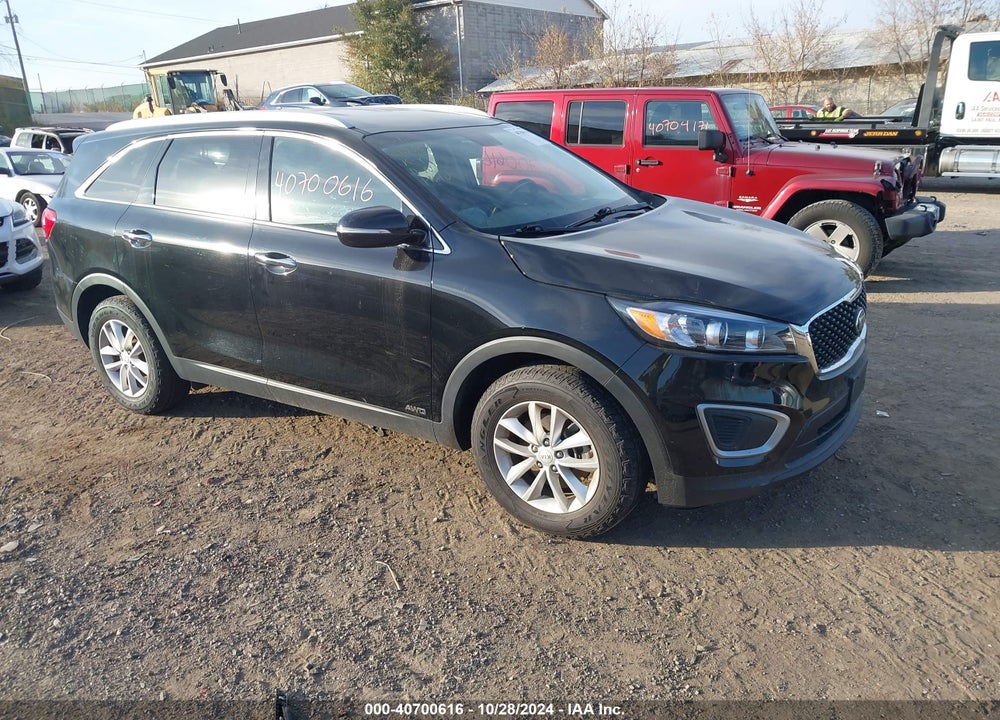 2017 KIA SORENTO 2.4L LX VIN: 5XYPGDA35HG237485