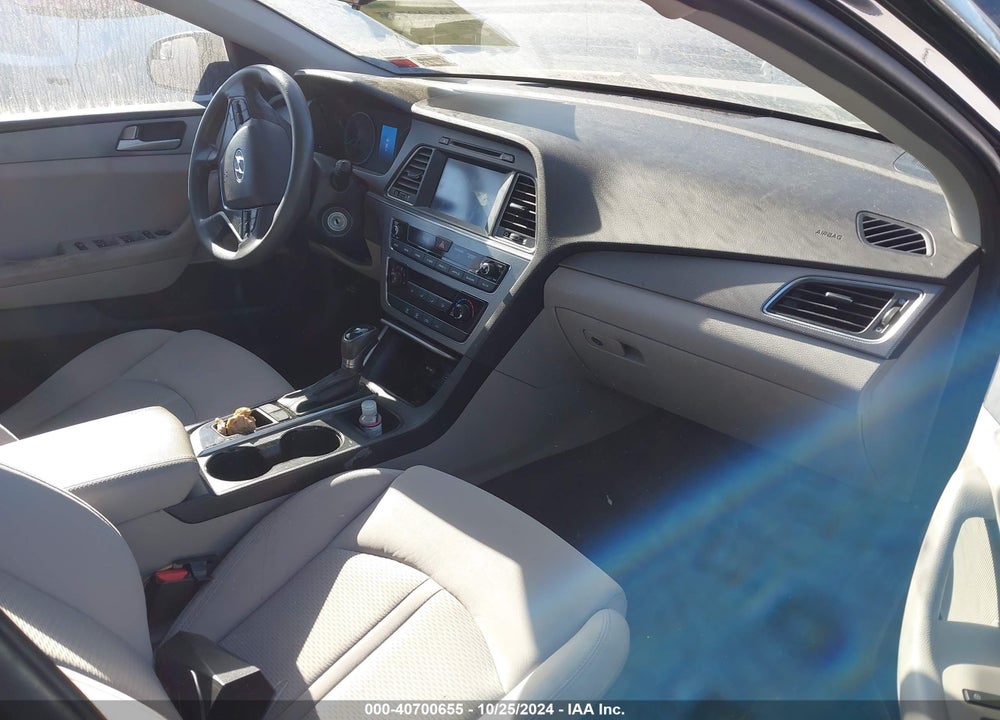 2017 HYUNDAI SONATA SE VIN: 5NPE24AF9HH439125