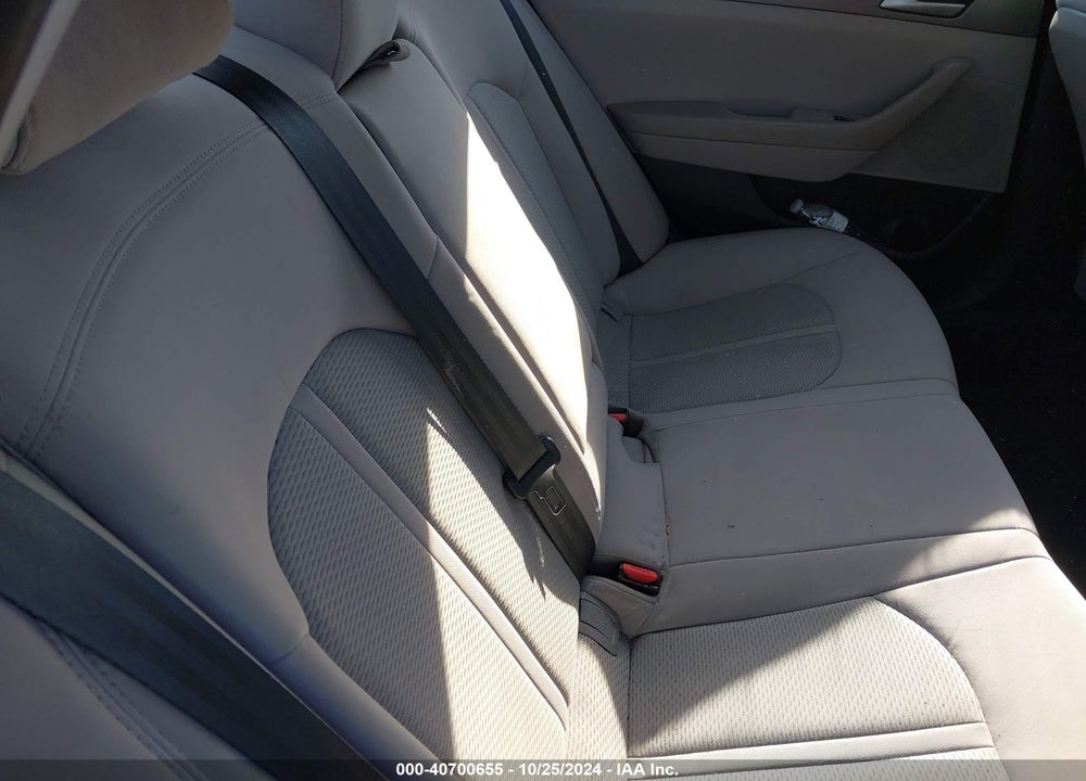 2017 HYUNDAI SONATA SE VIN: 5NPE24AF9HH439125