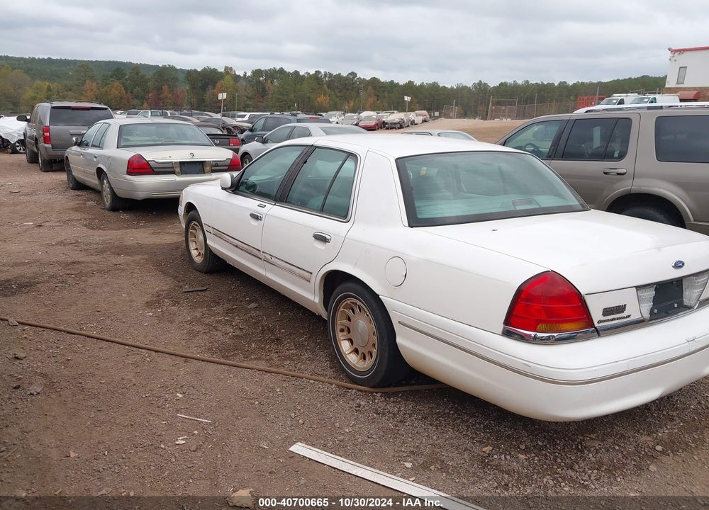 1999 FORD CROWN VICTORIA LX VIN: 2FAFP74W7XX101440