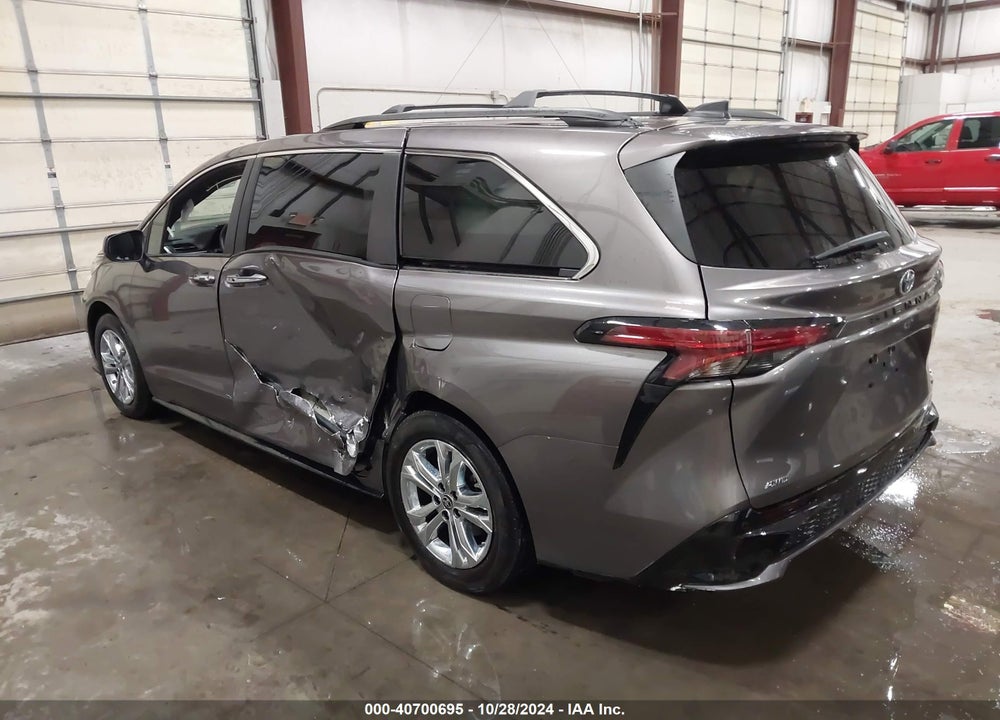 2022 TOYOTA SIENNA XSE VIN: 5TDDSKFC2NS054154
