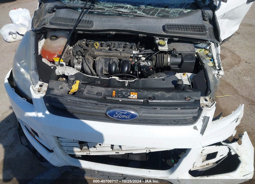 2015 FORD ESCAPE S VIN: 1FMCU0F73FUB29868