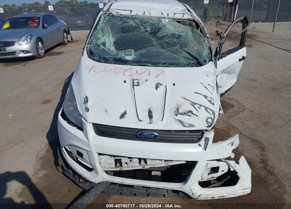 2015 FORD ESCAPE S VIN: 1FMCU0F73FUB29868