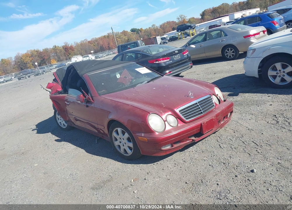 2000 MERCEDES-BENZ CLK 320 VIN: WDBLK65G8YT028721