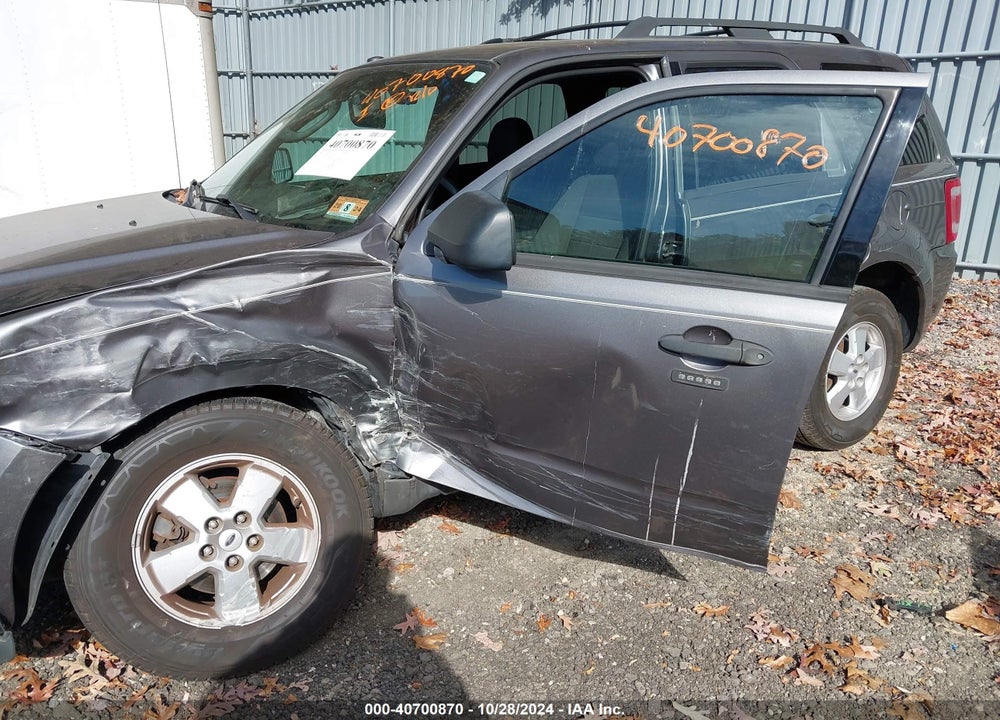 2009 FORD ESCAPE XLT VIN: 1FMCU93G89KA11937