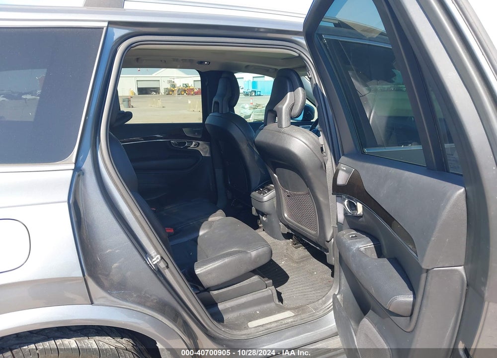 2016 VOLVO XC90 T6 MOMENTUM VIN: YV4A22PK9G1040919