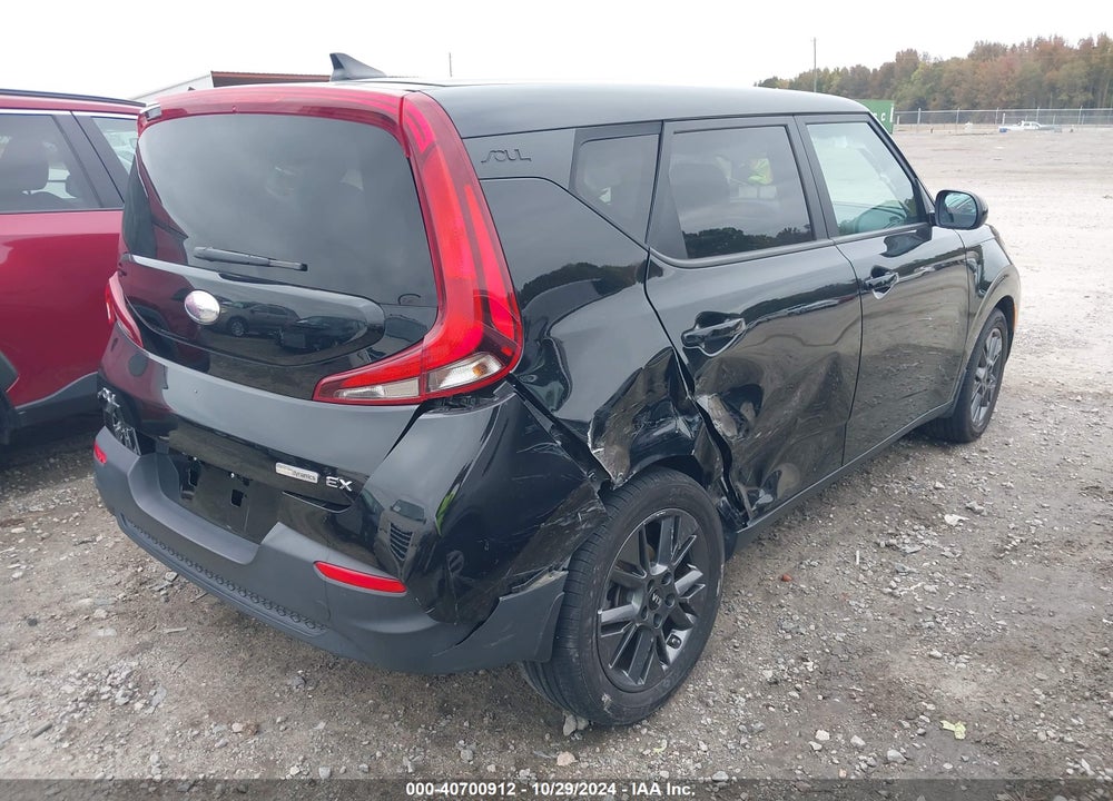 2021 KIA SOUL EX VIN: KNDJ33AU2M7775363