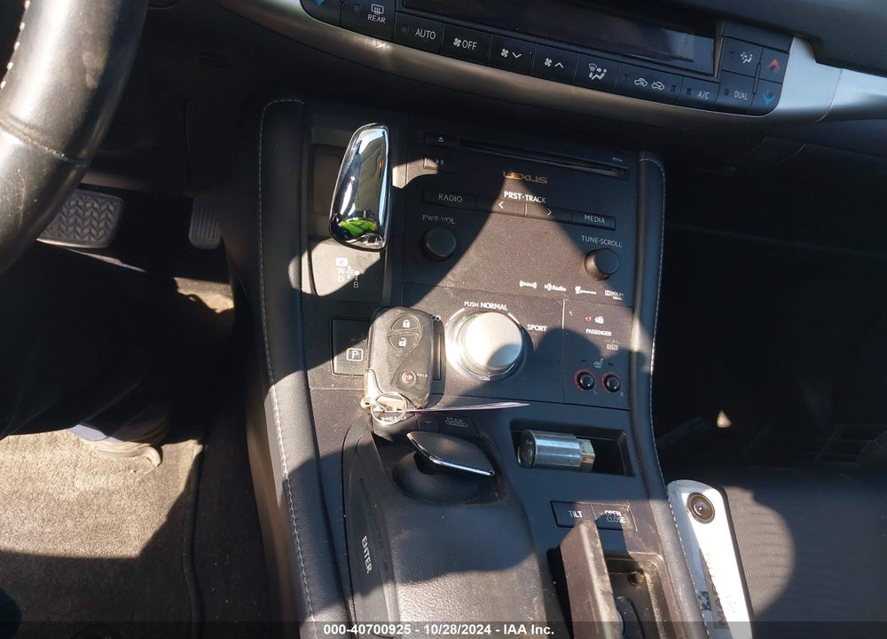 2013 LEXUS CT 200H VIN: JTHKD5BH2D2150746