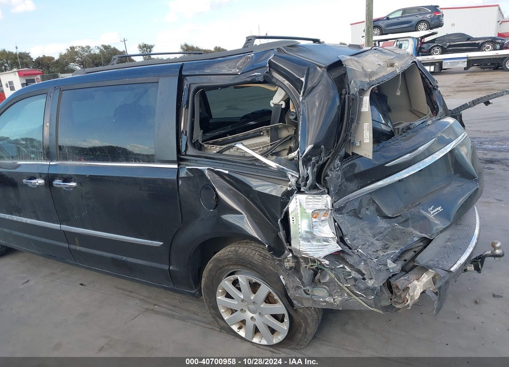 2014 CHRYSLER TOWN & COUNTRY TOURING VIN: 2C4RC1BG1ER424041