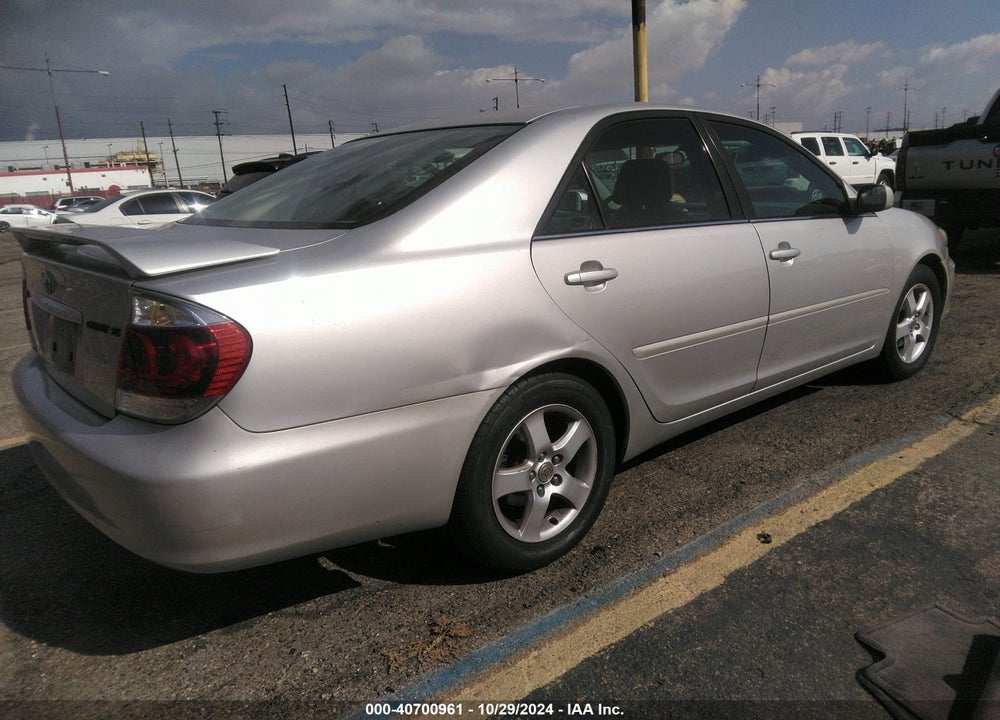 2005 TOYOTA CAMRY SE VIN: 4T1BE32K45U500622