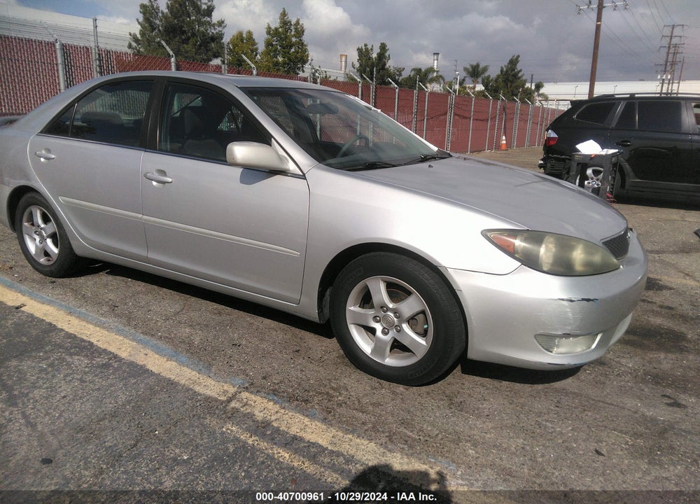 2005 TOYOTA CAMRY SE VIN: 4T1BE32K45U500622