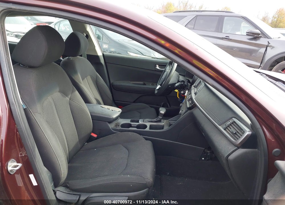 2017 KIA OPTIMA LX VIN: 5XXGT4L38HG155232
