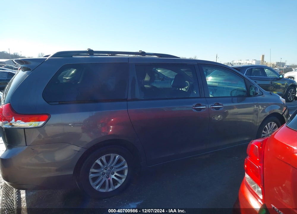 2013 TOYOTA SIENNA XLE LIMITED VIN: 5TDYK3DCXDS356865