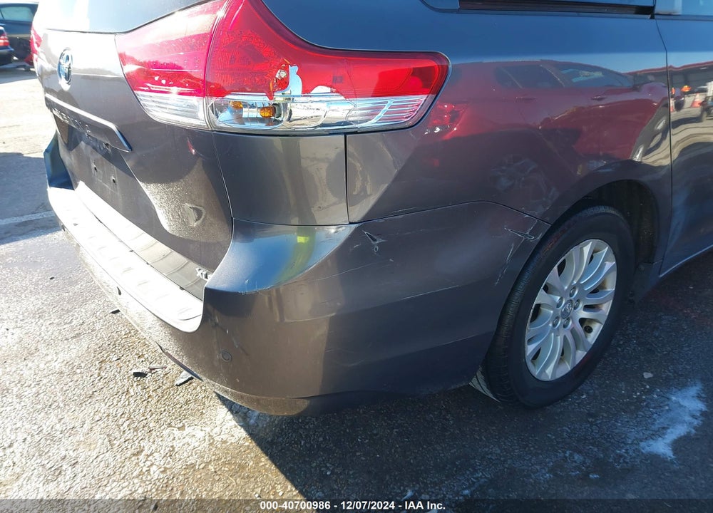 2013 TOYOTA SIENNA XLE LIMITED VIN: 5TDYK3DCXDS356865