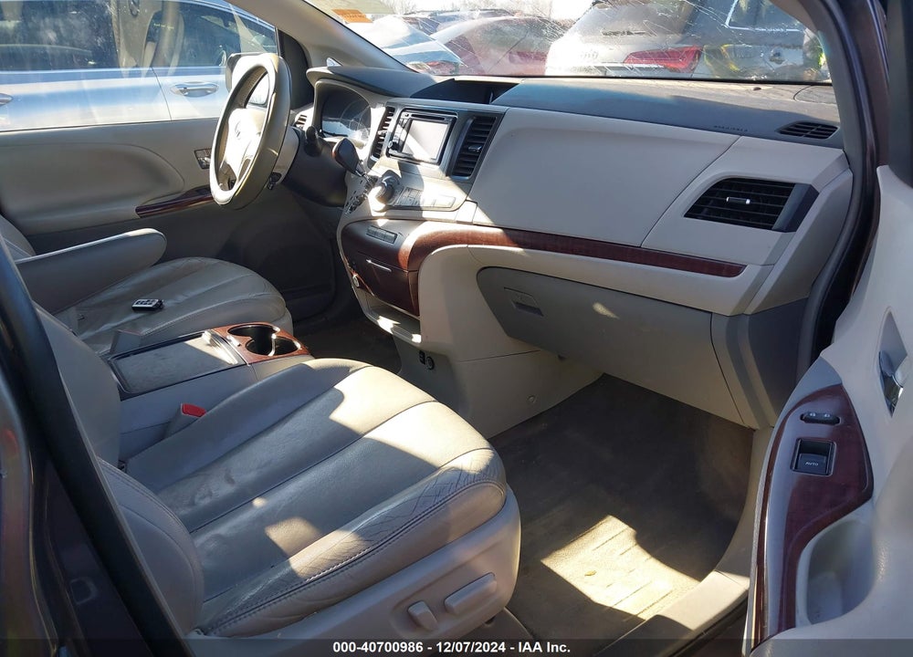 2013 TOYOTA SIENNA XLE LIMITED VIN: 5TDYK3DCXDS356865
