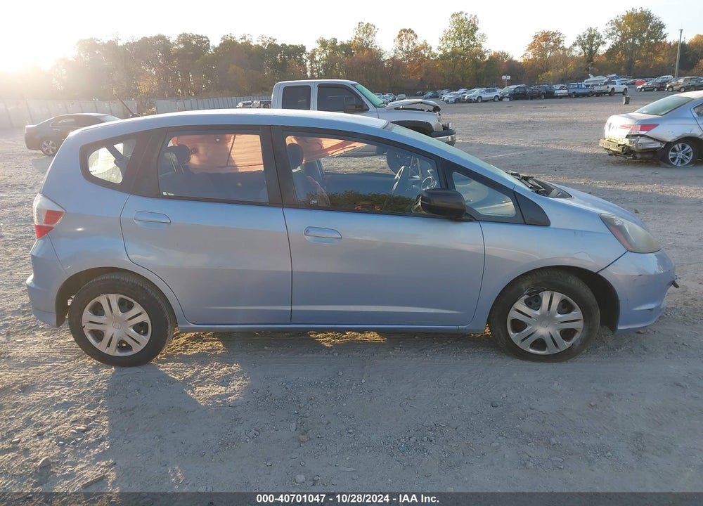 2009 HONDA FIT VIN: JHMGE88269S057145