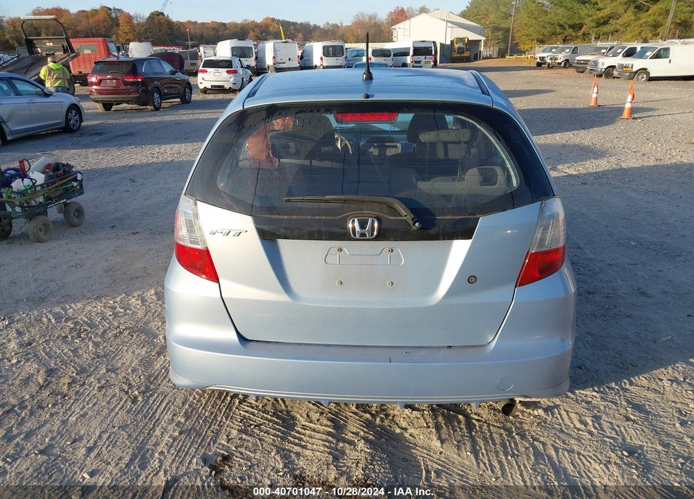 2009 HONDA FIT VIN: JHMGE88269S057145