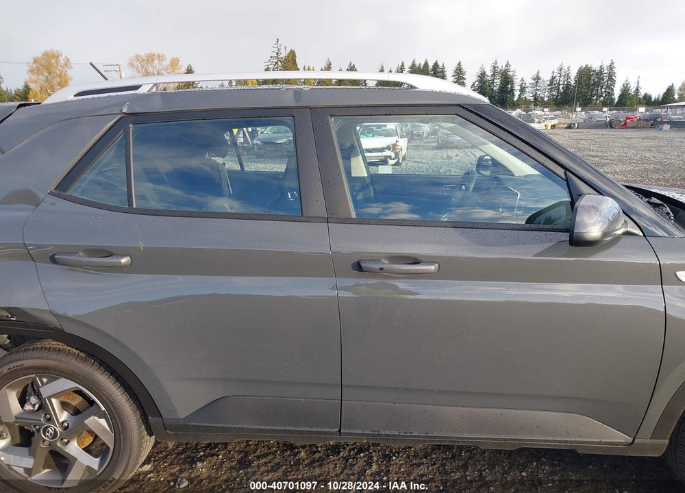 2024 HYUNDAI VENUE SEL VIN: KMHRC8A35RU327386