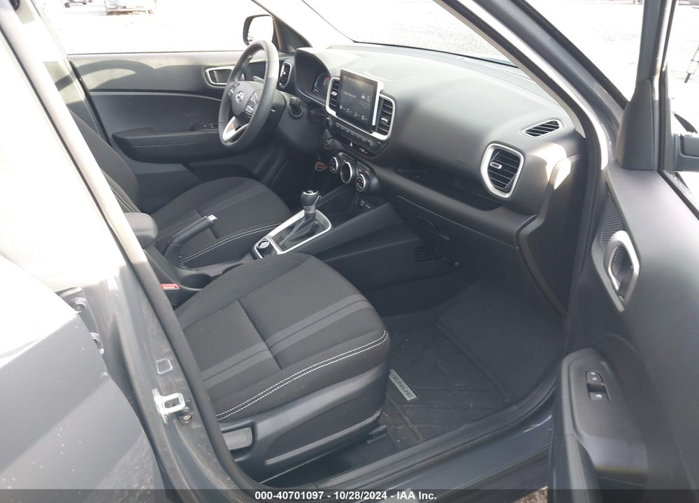 2024 HYUNDAI VENUE SEL VIN: KMHRC8A35RU327386