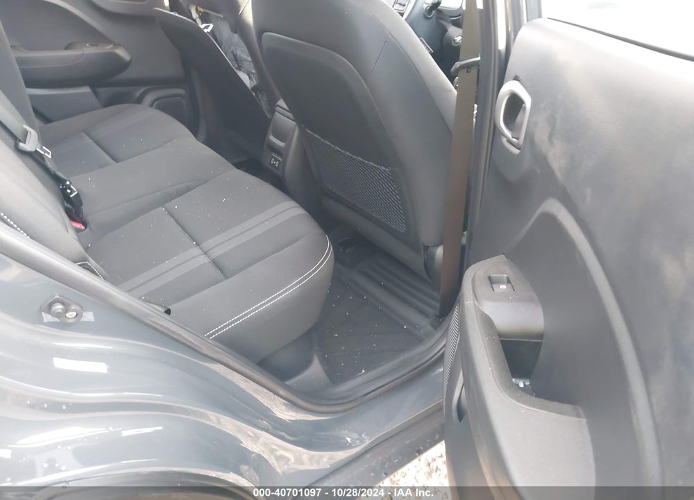 2024 HYUNDAI VENUE SEL VIN: KMHRC8A35RU327386