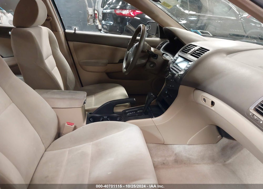 2003 HONDA ACCORD 2.4 LX VIN: 1HGCM56353A035603