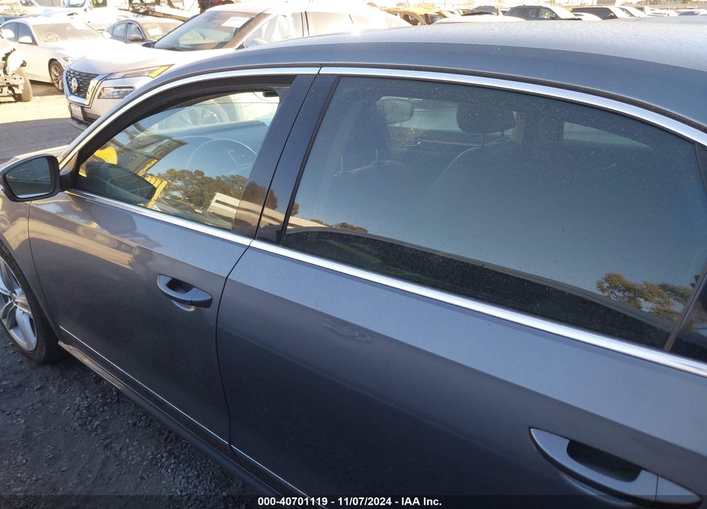 2014 VOLKSWAGEN PASSAT 2.0L TDI SEL PREMIUM VIN: 1VWCN7A33EC056310