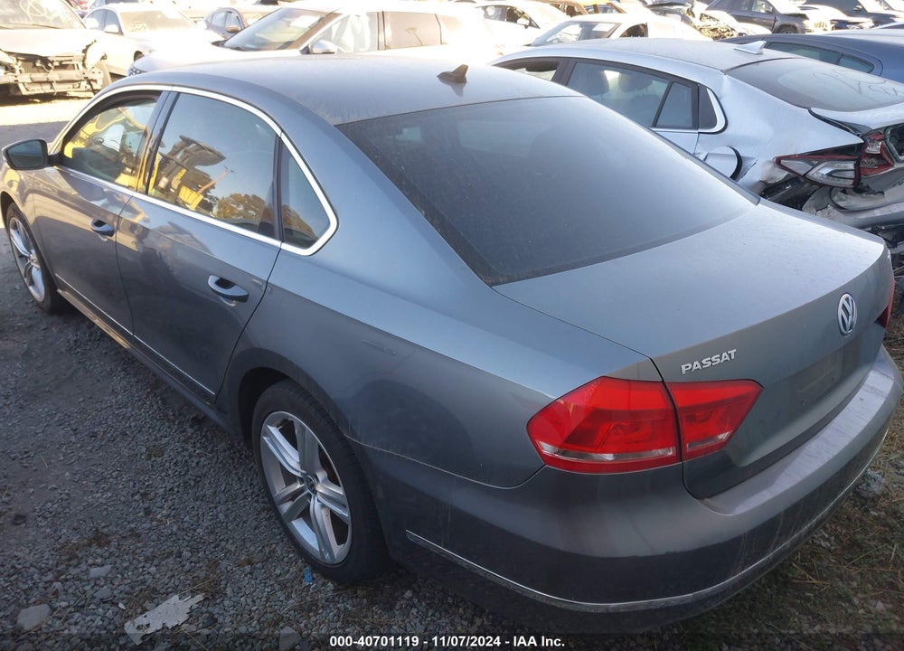 2014 VOLKSWAGEN PASSAT 2.0L TDI SEL PREMIUM VIN: 1VWCN7A33EC056310