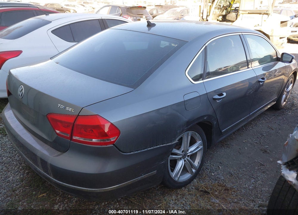 2014 VOLKSWAGEN PASSAT 2.0L TDI SEL PREMIUM VIN: 1VWCN7A33EC056310