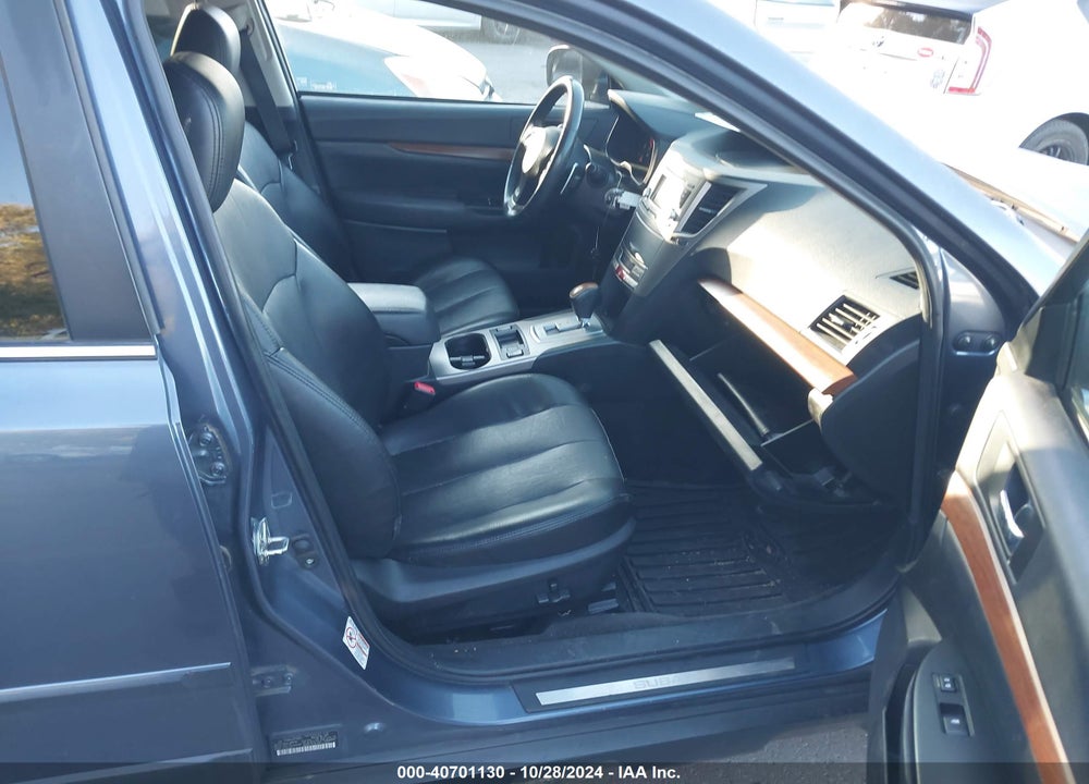 2014 SUBARU OUTBACK 2.5I LIMITED VIN: 4S4BRBLC5E3296411