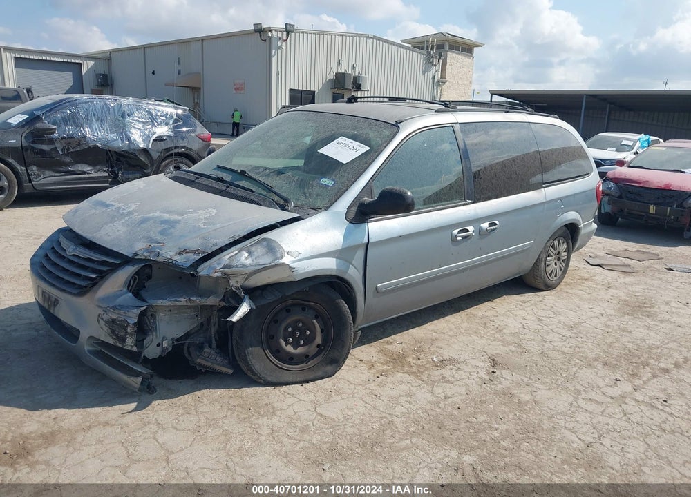 2005 CHRYSLER TOWN & COUNTRY LX VIN: 2C4GP44R15R237037