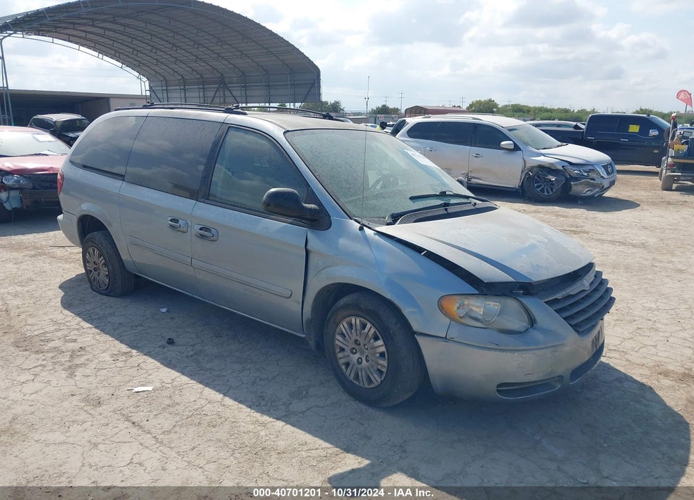2005 CHRYSLER TOWN & COUNTRY LX VIN: 2C4GP44R15R237037