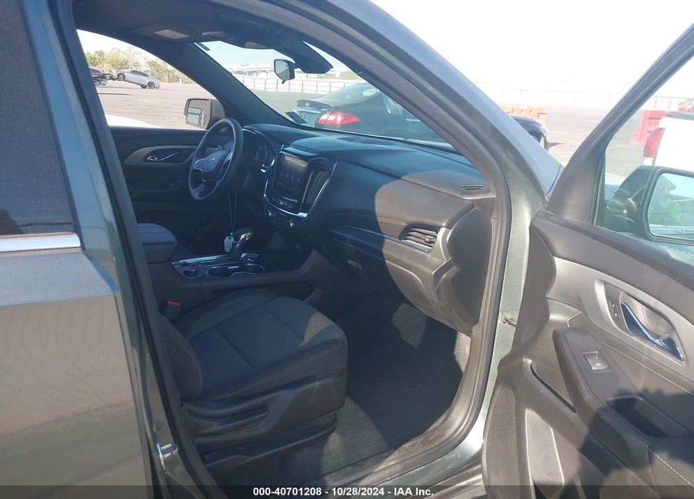 2022 CHEVROLET TRAVERSE FWD LT CLOTH VIN: 1GNERGKWXNJ136182