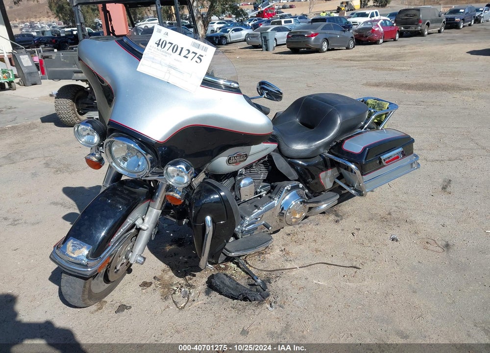 2010 HARLEY-DAVIDSON FLHTCU VIN: 1HD1FC416AB615065