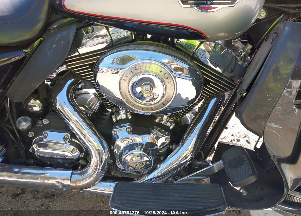 2010 HARLEY-DAVIDSON FLHTCU VIN: 1HD1FC416AB615065
