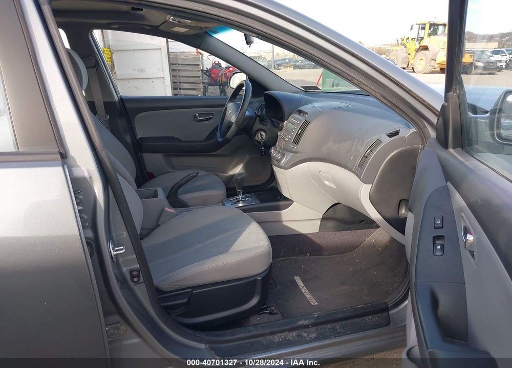 2010 HYUNDAI ELANTRA GLS VIN: KMHDU4AD6AU935740