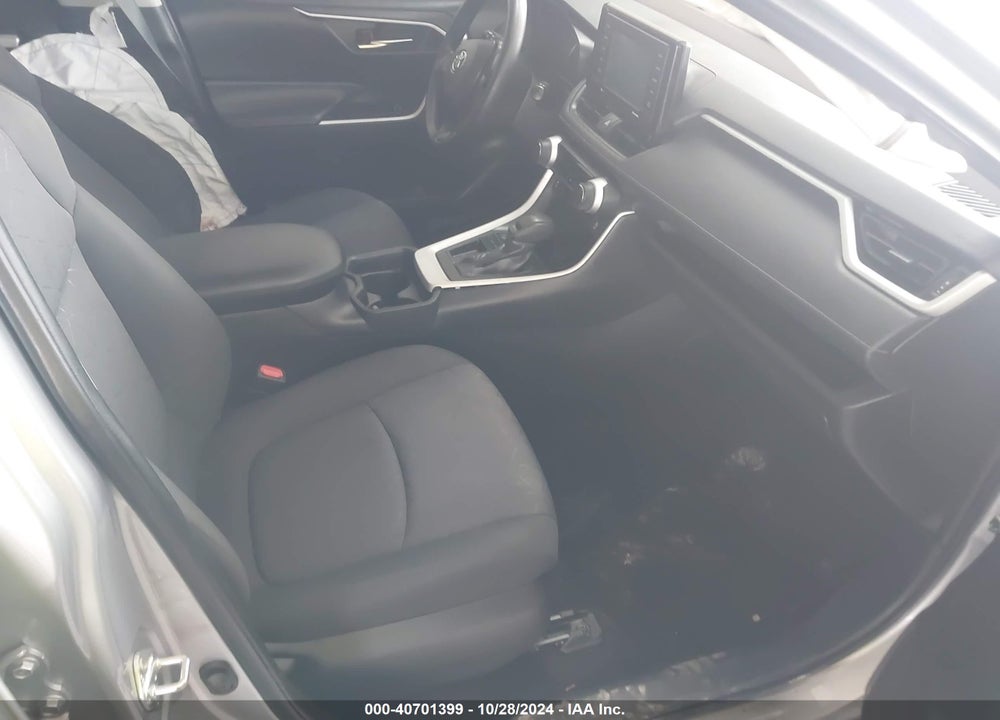 2021 TOYOTA RAV4 XLE VIN: 2T3W1RFV9MW114322