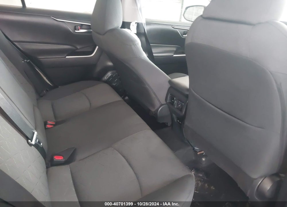 2021 TOYOTA RAV4 XLE VIN: 2T3W1RFV9MW114322