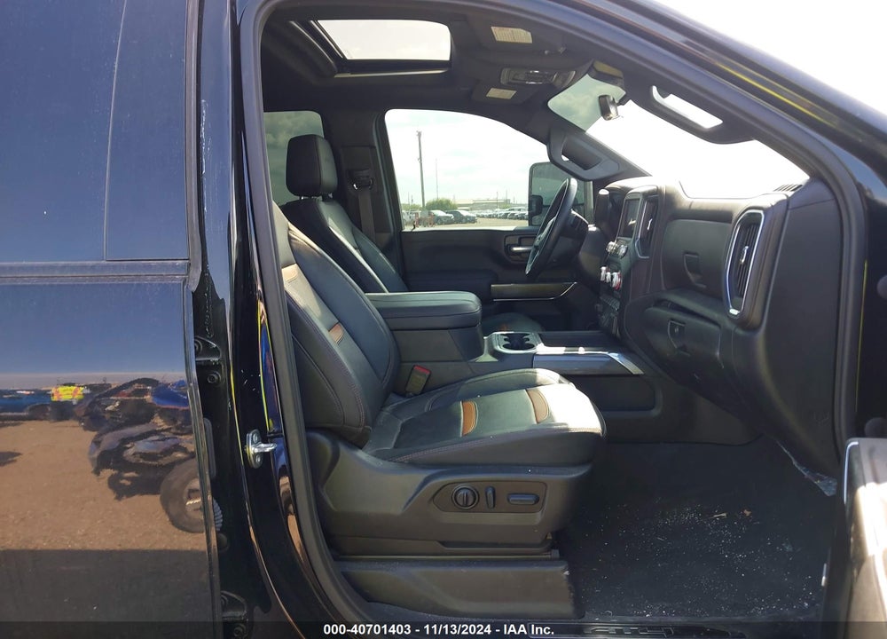 2023 GMC SIERRA 3500HD 4WD  STANDARD BED AT4 VIN: 1GT49VEY5PF216825